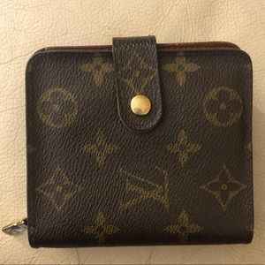 Louis Vuitton Monogram Bifold Zip Wallet